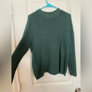 Green am eagle sweater, xs but oversized fits like a small